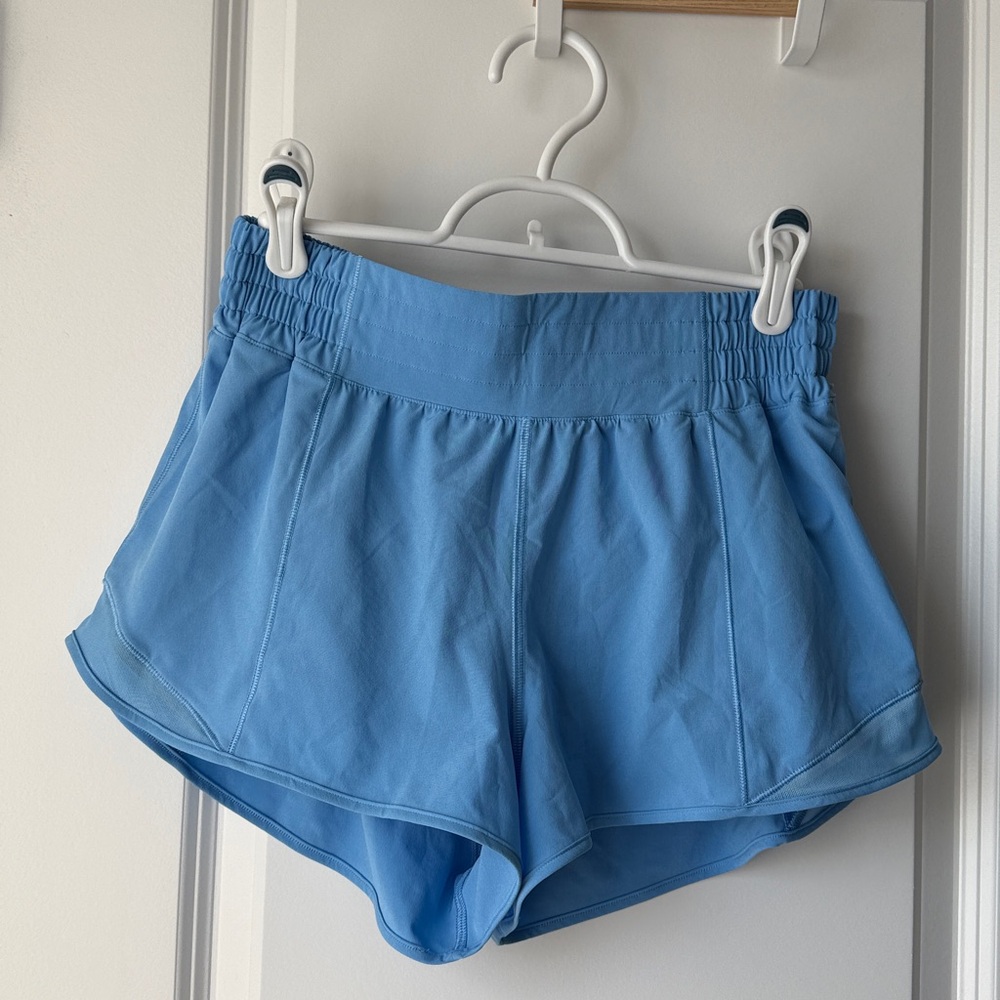 Lululemon Hotty Hot High-Rise Lined Short 2.5"